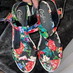 **BRAND NEW Size 9 Floral Candies Sandals**